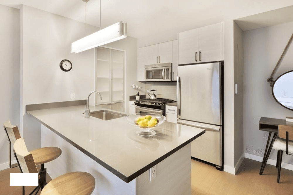 1Bed/1Bath in Williamsburg's Hottest New Development. Washer/Dryer In Unit.