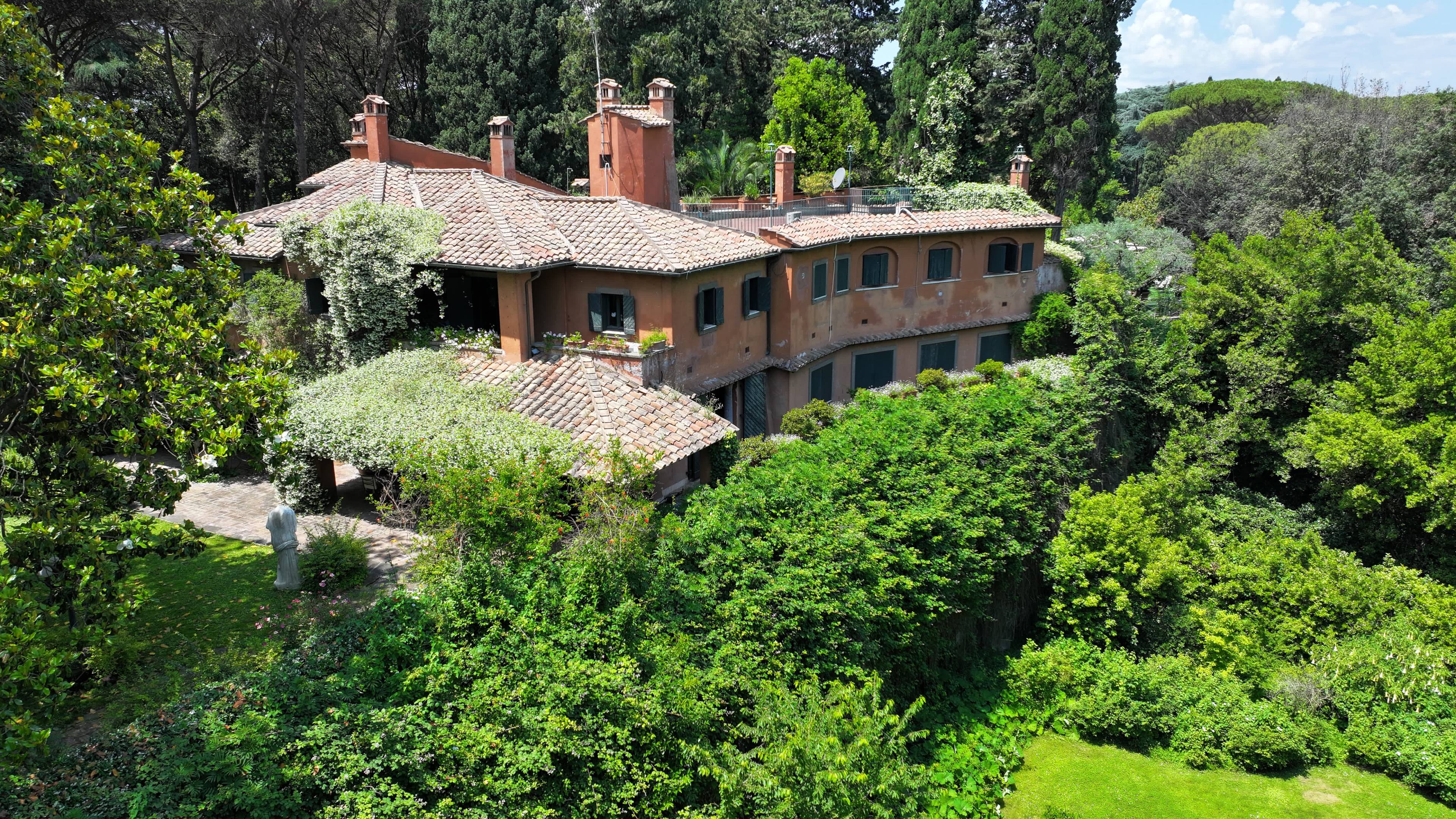 Rome| A Dream Residence on the Appian Way