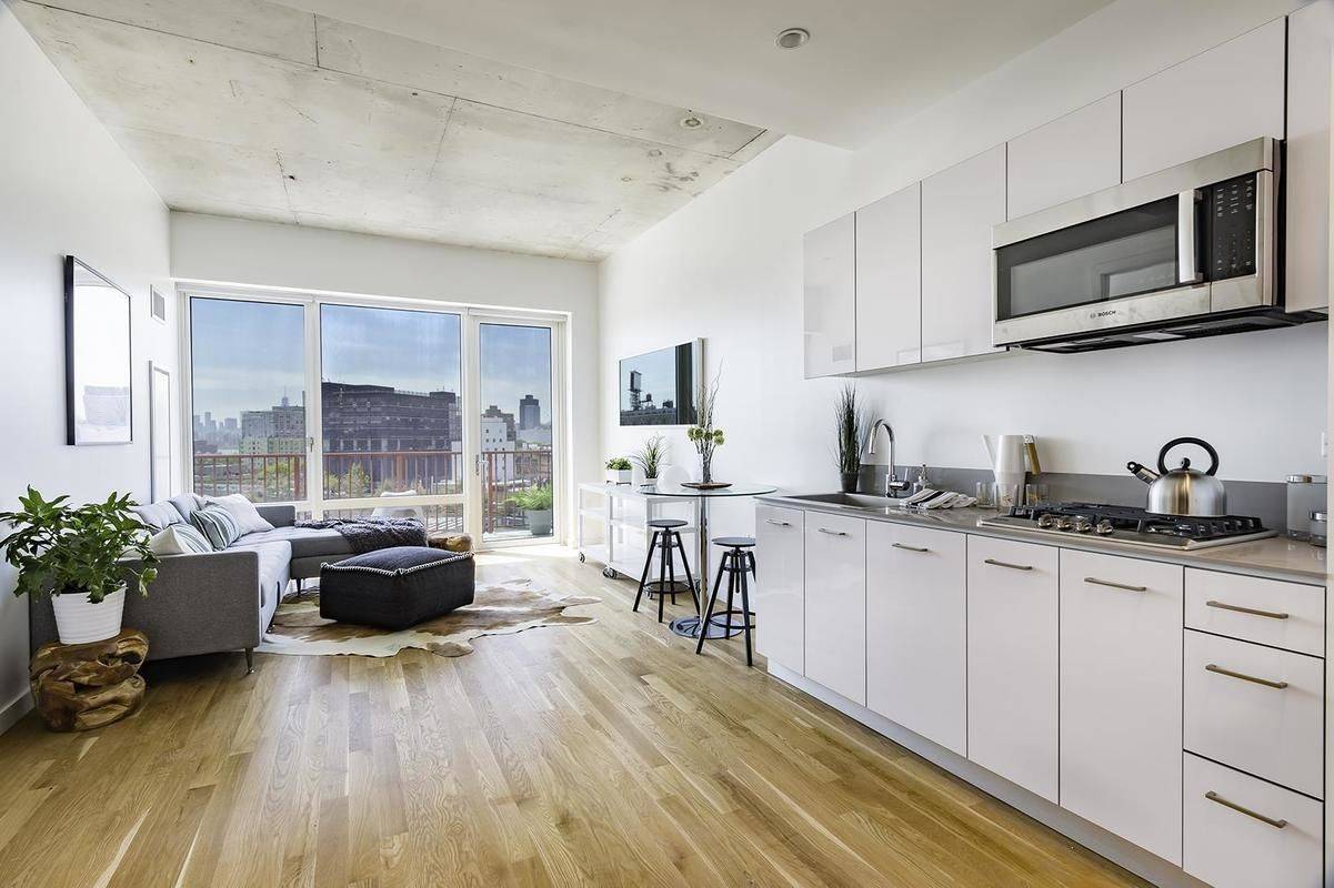 1Bed/1Bath Available for Immediate Occupancy in Prime LIC! Will Not Last!