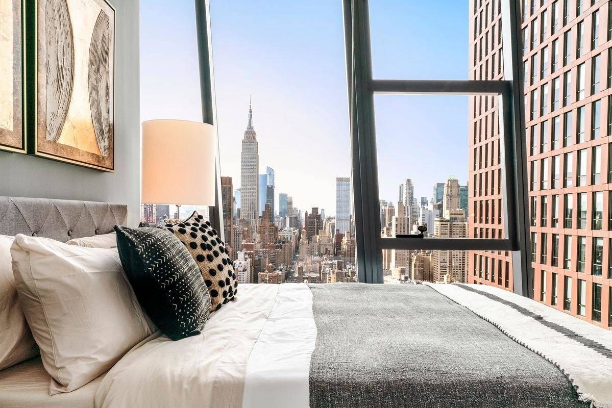 Ultra-Exclusive Three Bedroom Home: Murray Hill!
