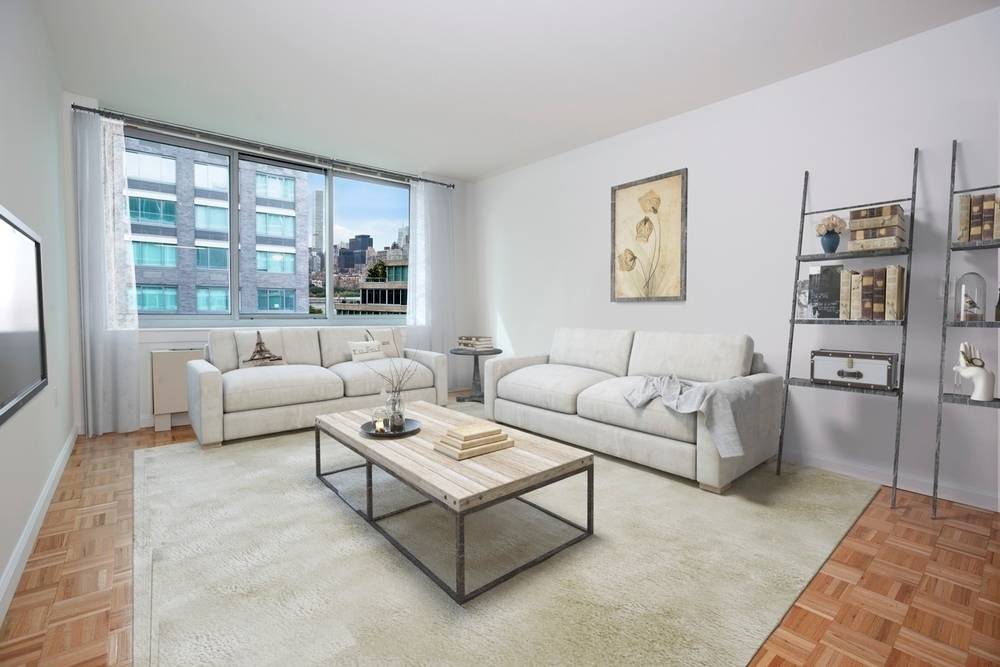 LIC NYC Views *TWO Bedroom* Luxury Amenities - Pool/Spa/Fitness Center/Doorman /  Long Island City/Hunter's Point