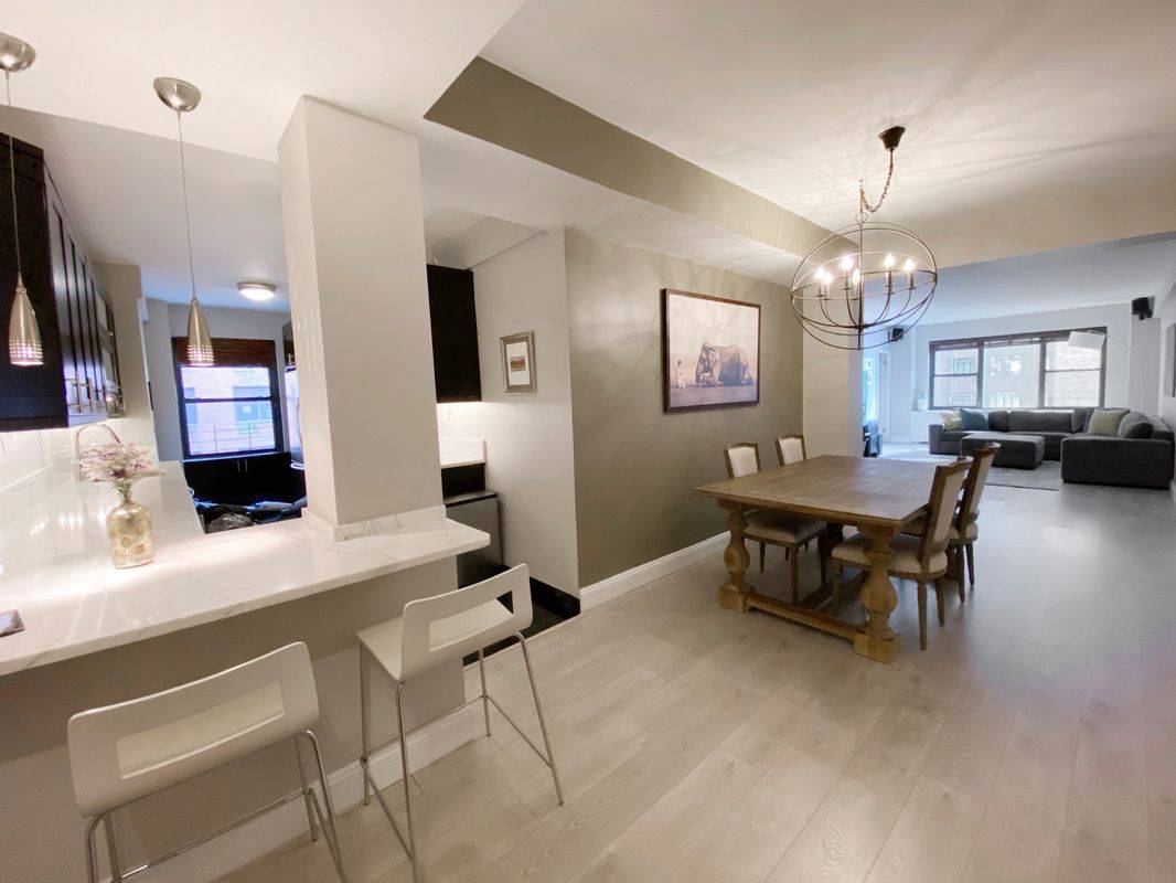 Large, Corner 2 Bedroom/2 Bathroom Apartment with Very Low Monthly Maintenance Fee