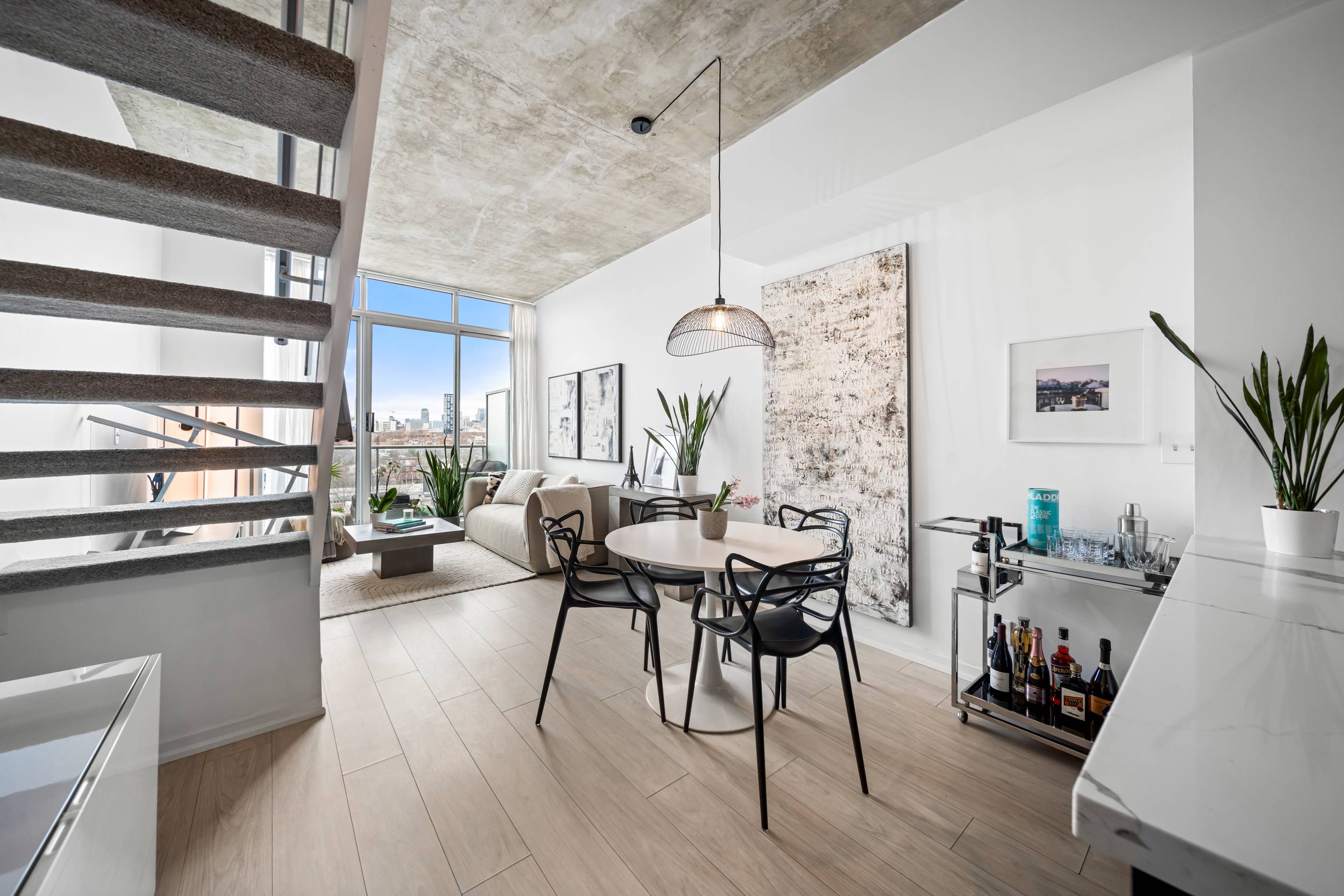 Modern 2-bedroom Loft in the Award-Winning District Lofts