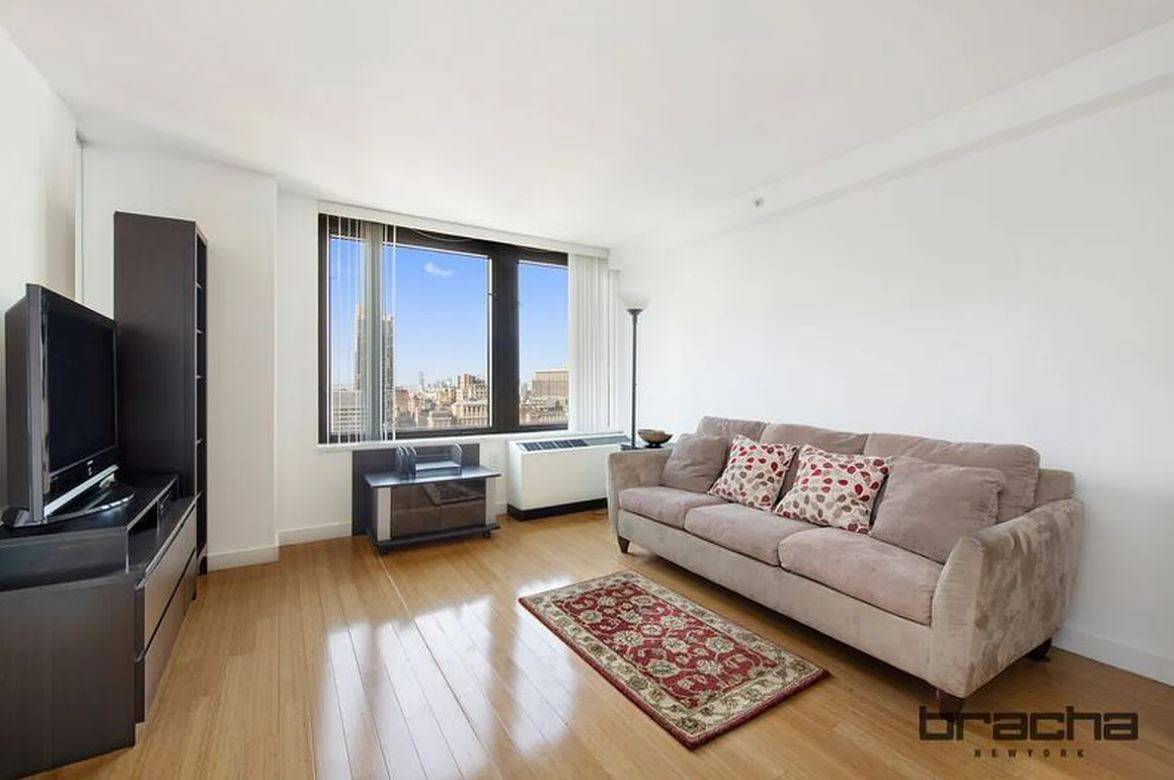 One Bedroom in the Heart of Midtown for Rent!