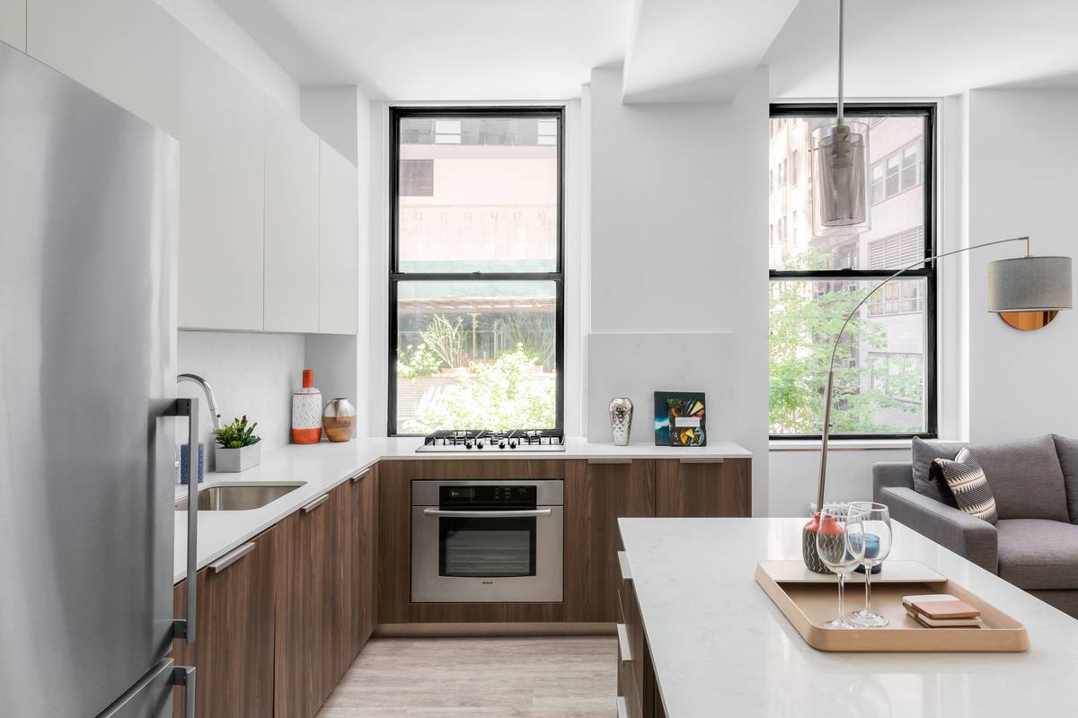 No Fee 2 Beds /2 Baths in Luxury Amenity Filled Financial District Building/W/D in Unit/2 Months Free!