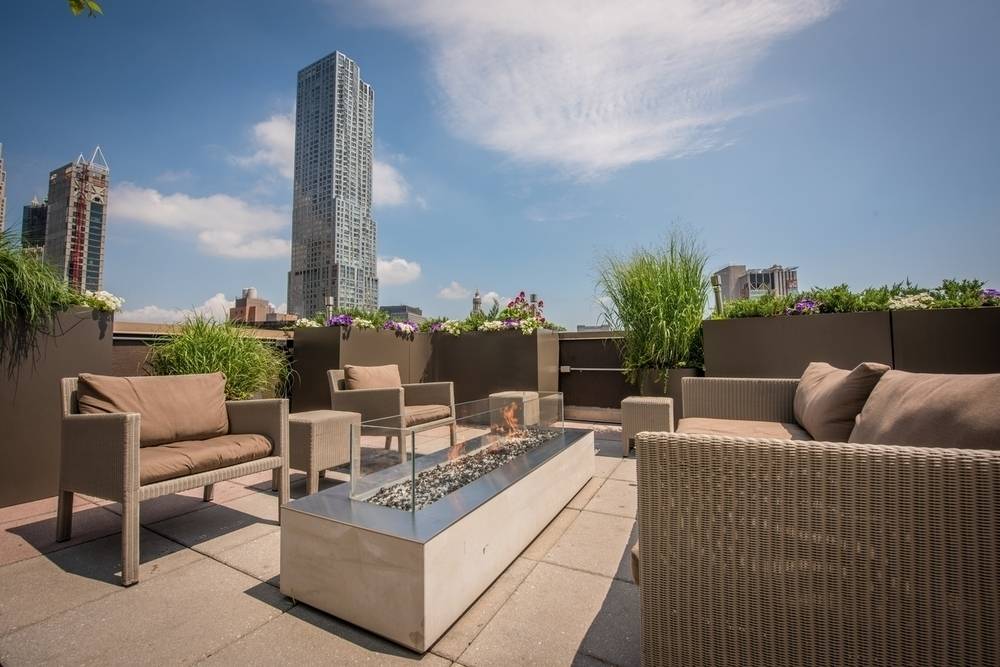 No Fee 1bed/1bath Apartment in Luxury Financial District Building | Washer/Dryer In-Unit!