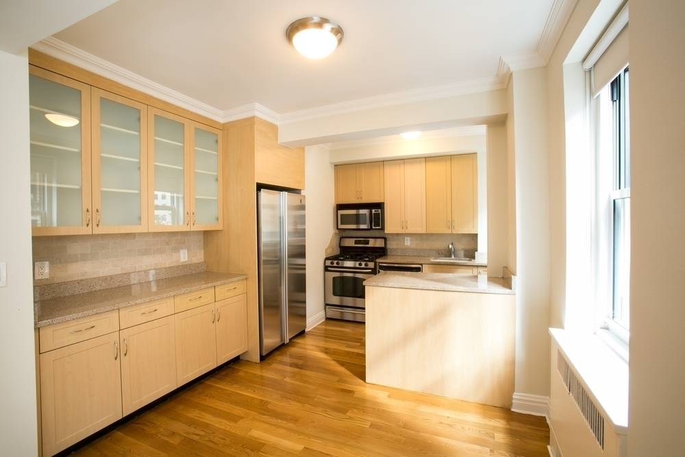 Elegant 3BR 2BA Chefs Kitchen in Murray Hill