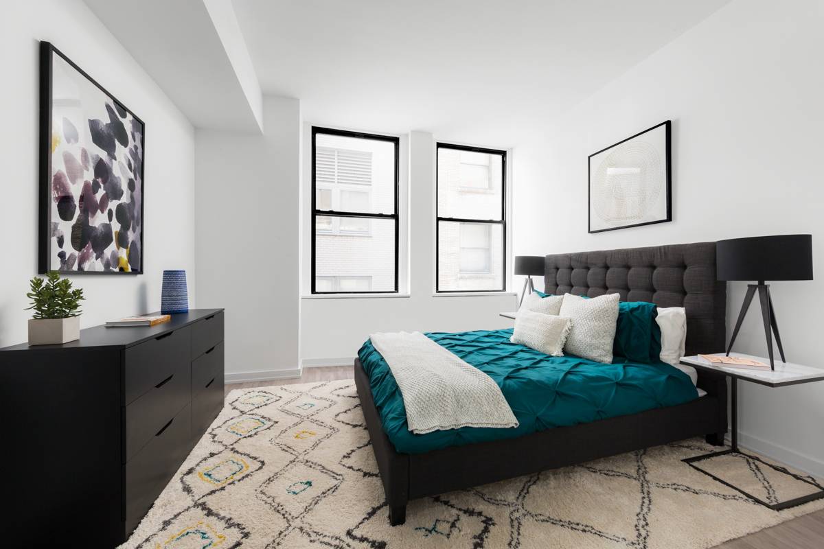 NO FEE, 1BR/2BA and Home Office in heart of Financial District, W/D in Unit