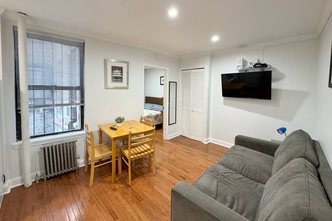 Fully Furnished Apartment In East Village