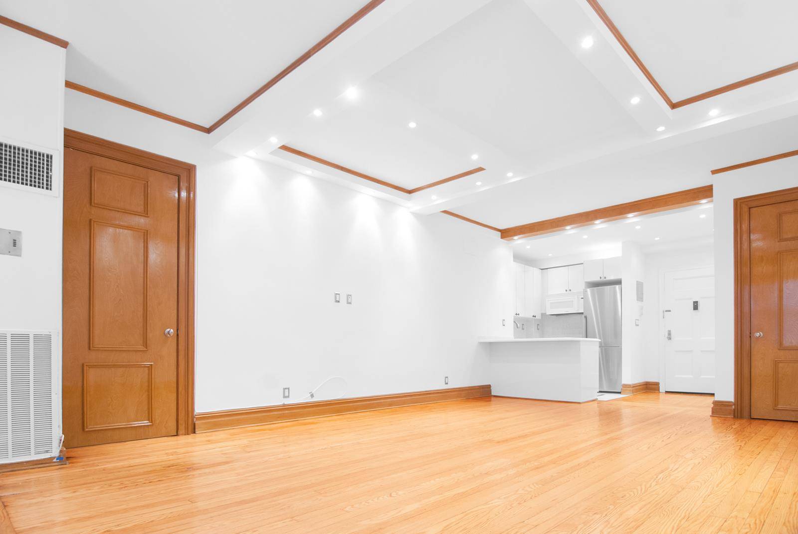 NO FEE-RENOVATED LUXURY 1 BD, THE MEURICE!