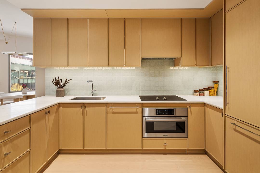 NEW DEVELOPMENT CONDO PRIME LONG ISLAND CITY