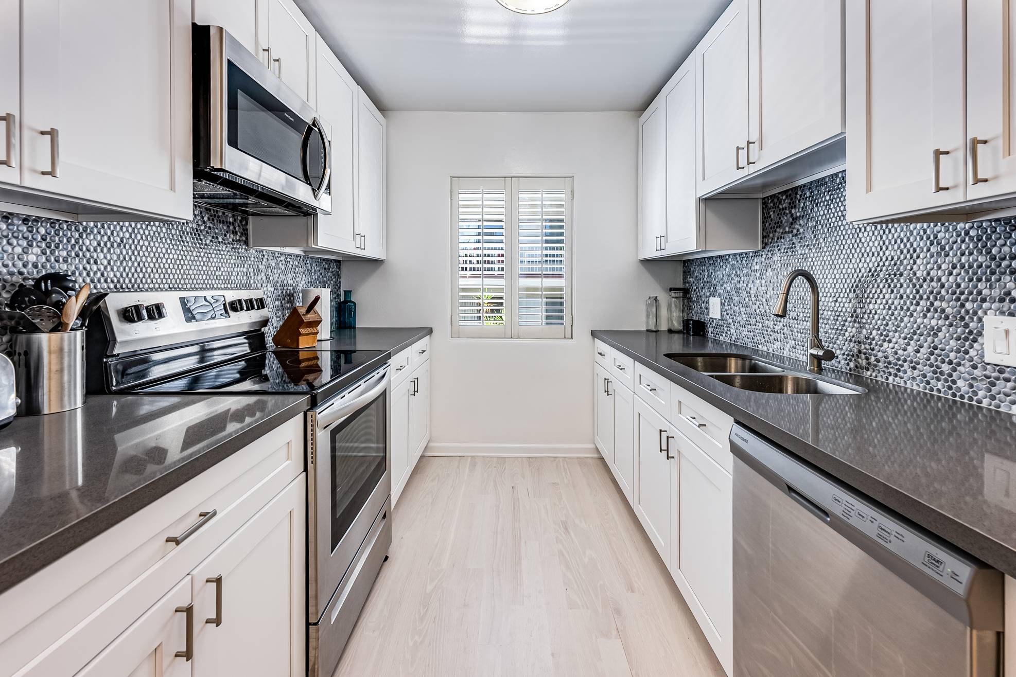 Beachwood Canyon Condominium for sale