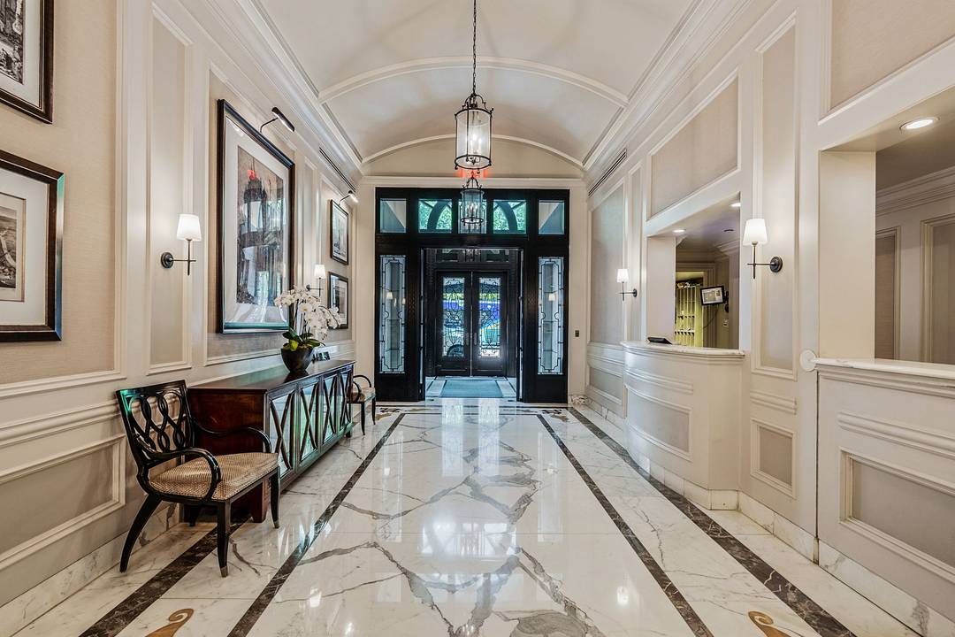 ELEGANT 5 BEDROOM HOME AT 535 WEST END AVENUE