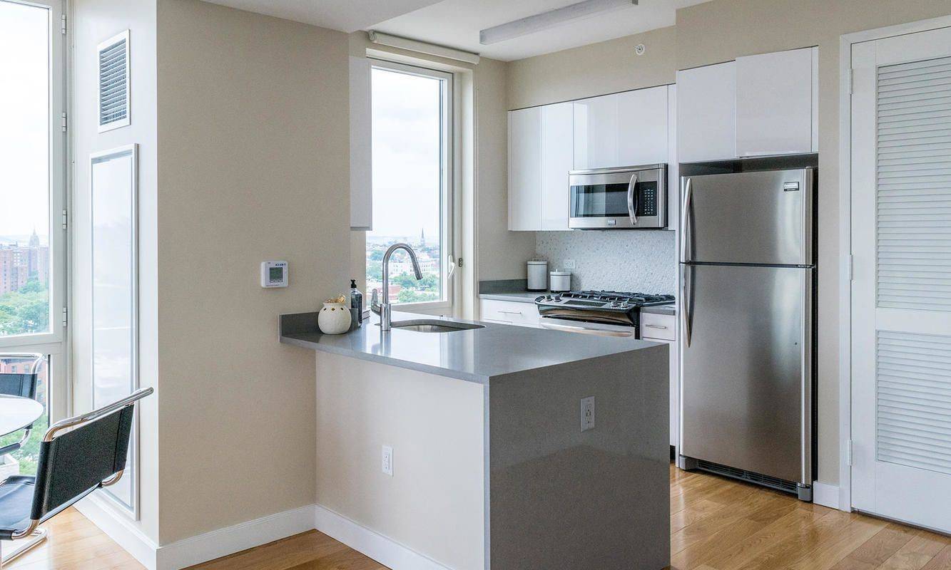 Indulge In Downtown Brooklyn Living: 33 Bond Street!