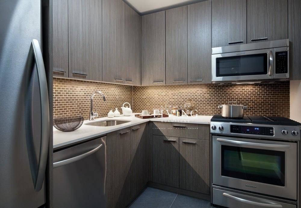 No Fee! Studio in Tribeca Luxury Doorman Building