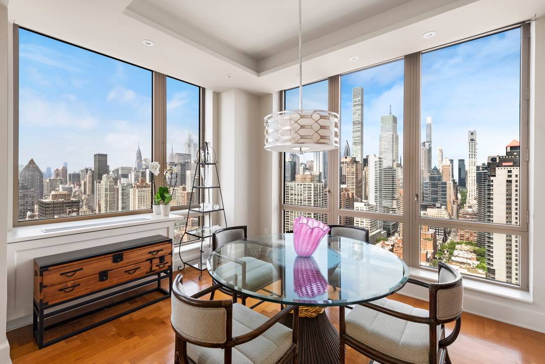 In the Heart of Manhattan's Upper East Side, a Full-Floor Penthouse Offers  City and Central Park Views - Mansion Global