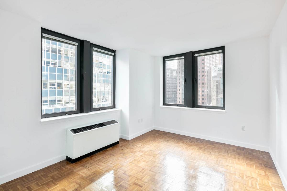 No Fee | Studio | Recently Converted Luxury Art-Deco Building