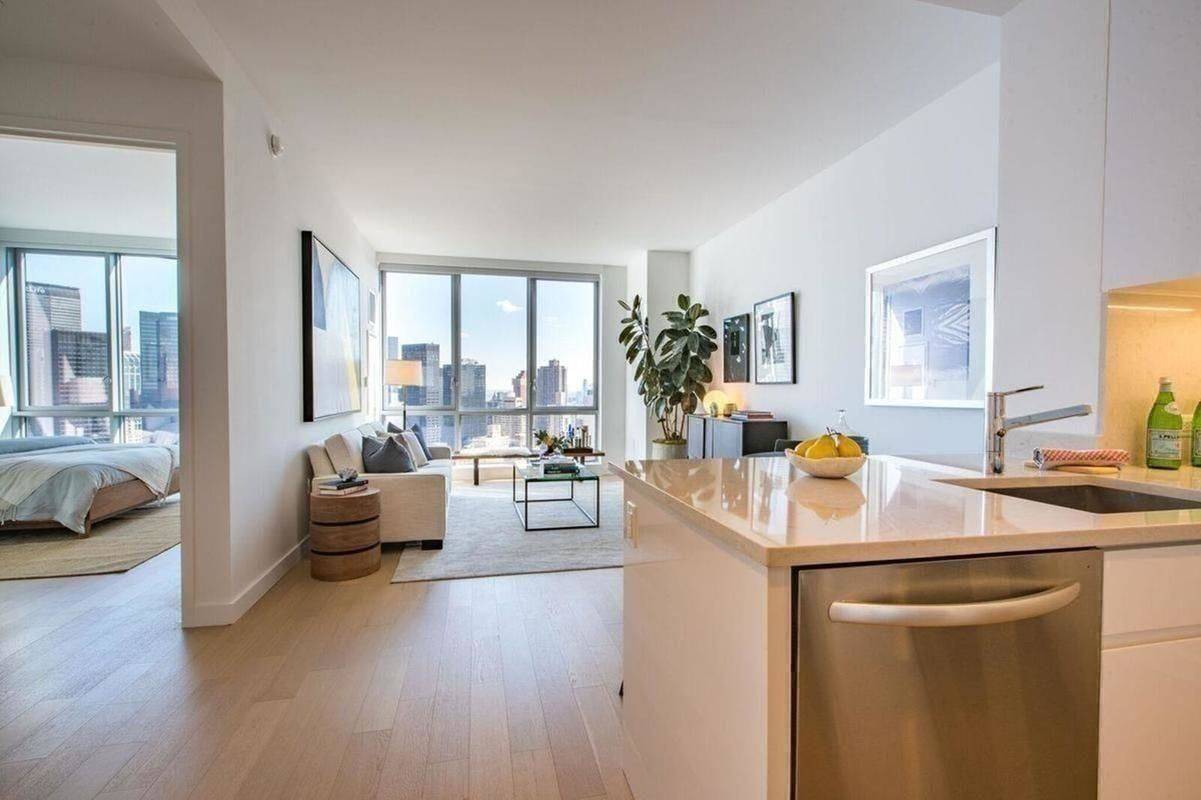 2 Months Free & No Fee- Rent Stabilized! 1 Br/ 1 Bath in Murray Hill Luxury Doorman Building