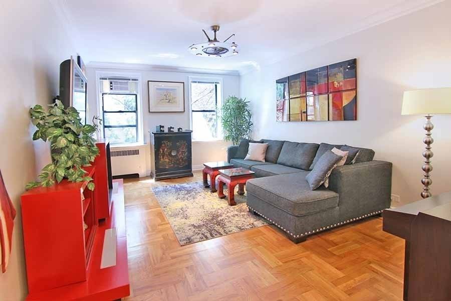 Bright Pristine  1 br Co Op  in Prime Kips Bay
