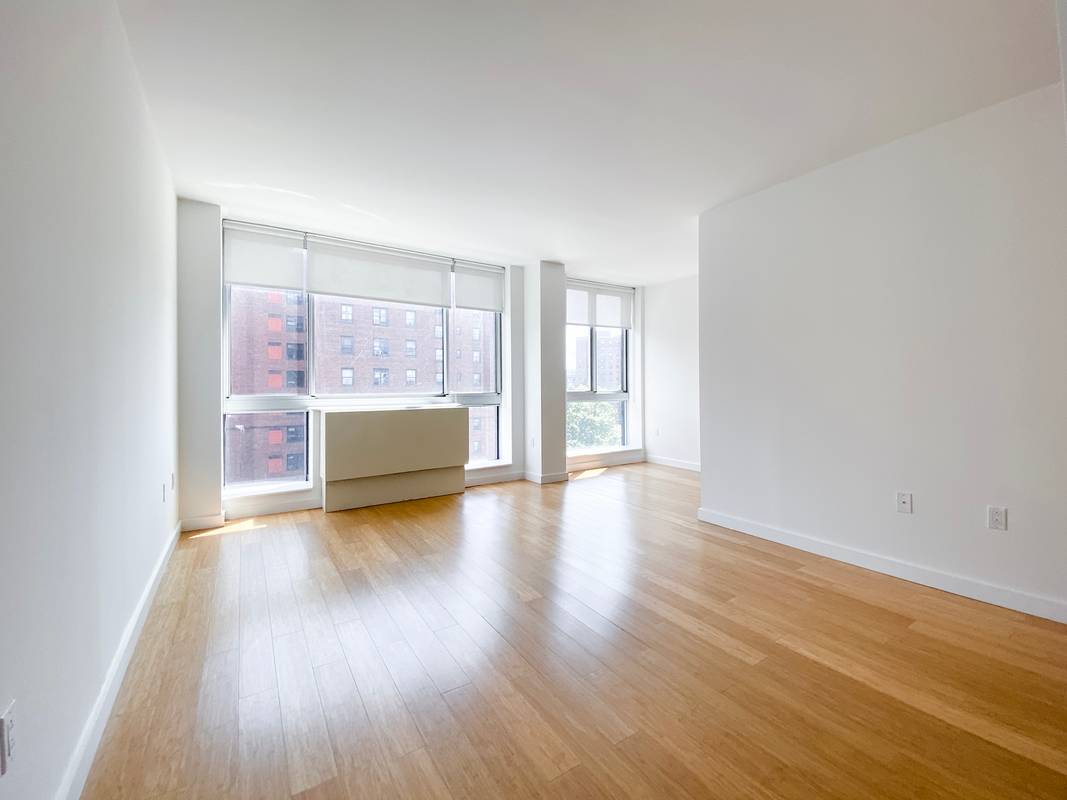 Charming Alcove Studio in East Village - No Fee!