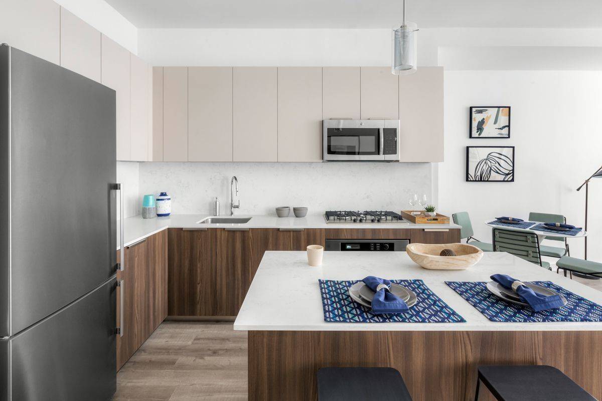 NO FEE, 1BR/1.5BA in FiDi Luxury Building, Rooftop Space