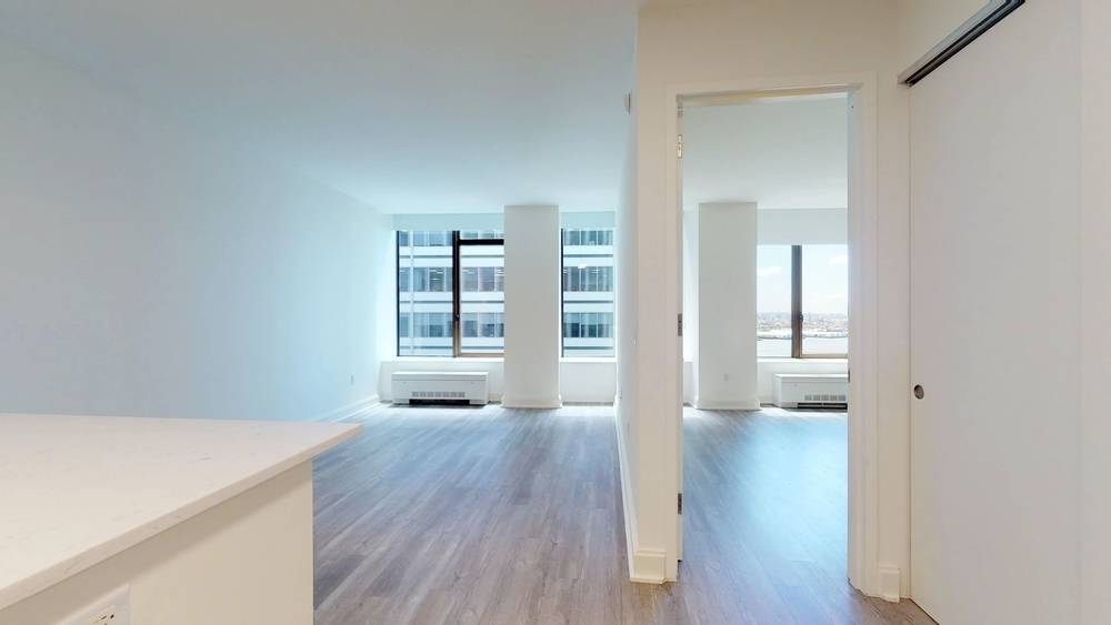 3 Months Free & No Fee! 1 Br / 1 Bath in FiDi Luxury Doorman Building