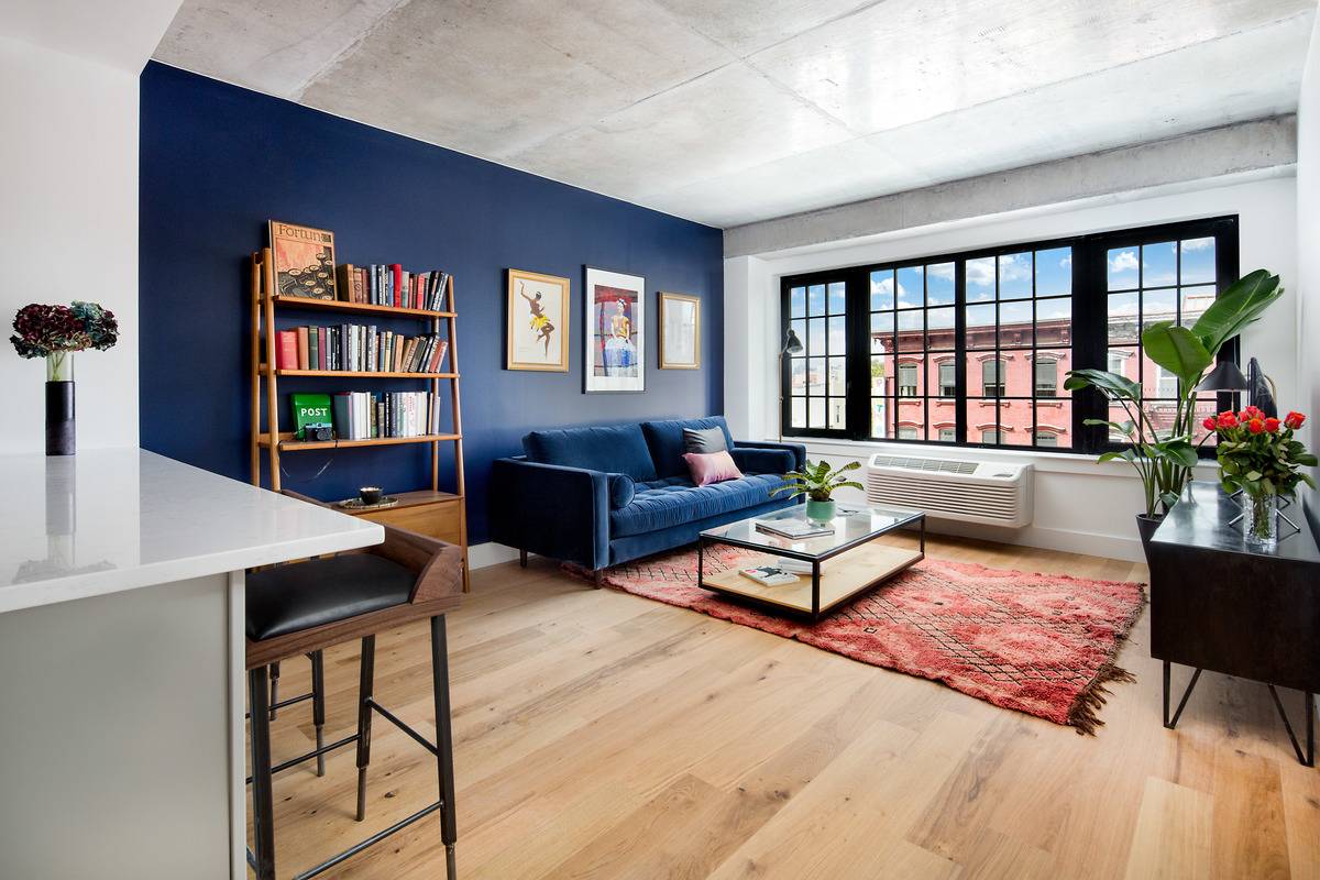 1BR, Amenity Rich Luxury Apartment in Williamsburg, Outdoor Shower!