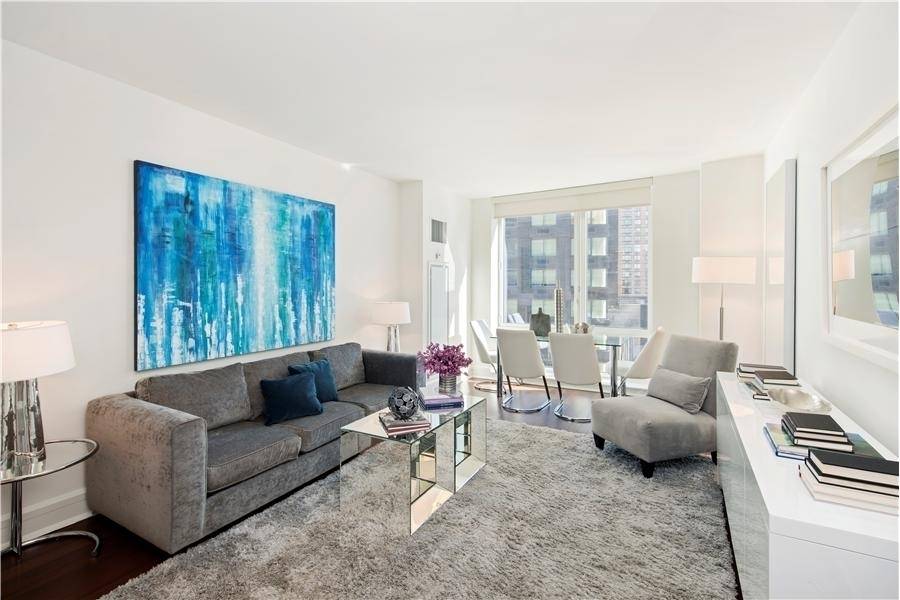 NO FEE | UWS Lincoln Sq | 2 Bed 2 Bath