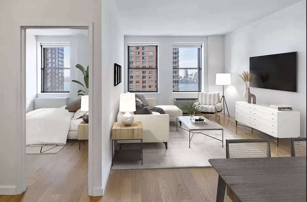 Spacious 3 Bed Penthouse with Private Terrace in Financial District