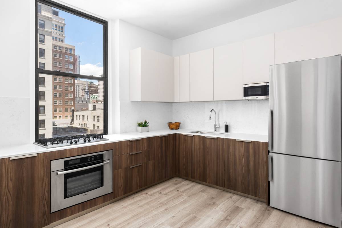 No Fee 2 Beds /2 Baths in Luxury Amenity Filled Financial District Building/W/D in Unit/2 Months Free!