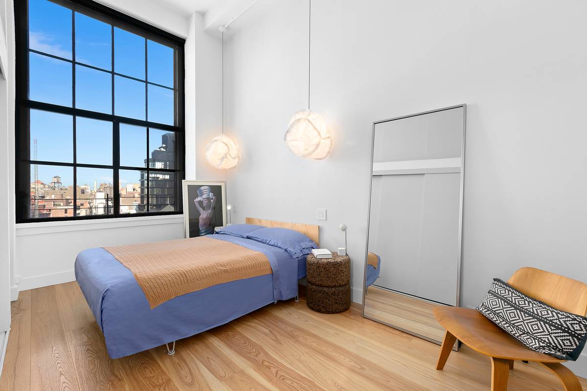 STUNNING 2 BED 2 BATHS EAST VILLAGE!!!