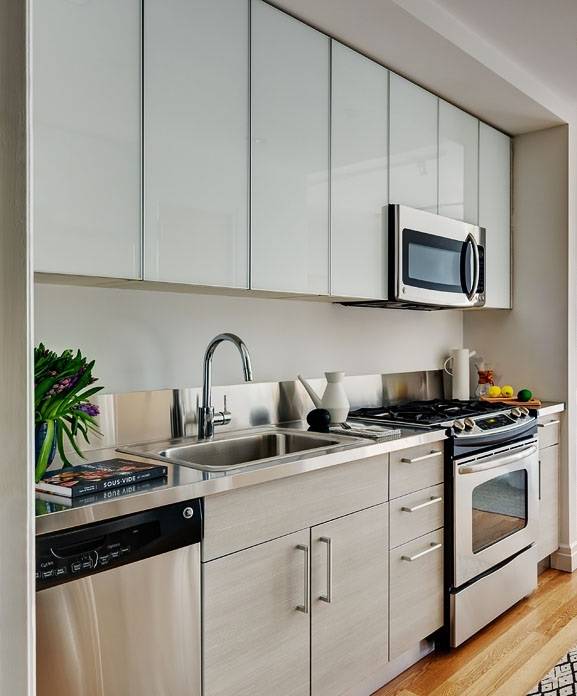 No Fee, 2 Bed/1 Bath in Amenity Filled Luxury Building, W/D in Unit