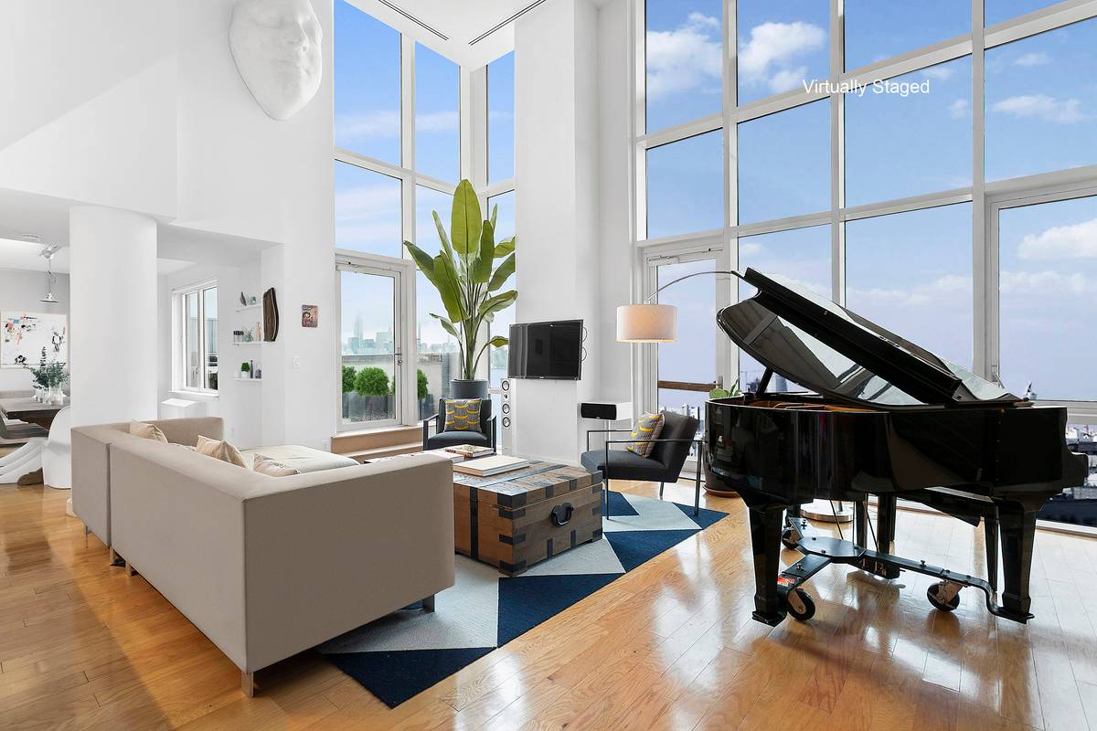 Your corner of the sky in the heart of Williamsburg!!!