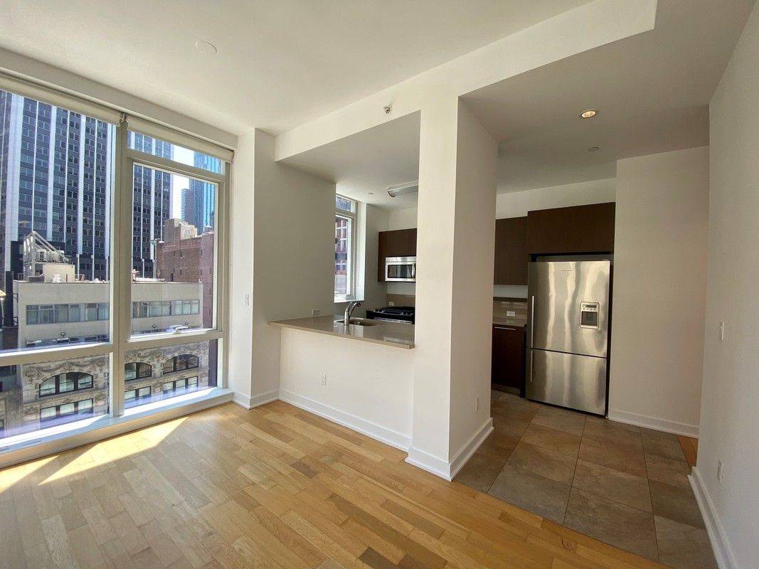 Rent Drop! High Ceiling 1BR Corner Apartment in Chelsea