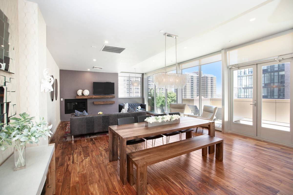 Studio/1 Bath in Luxury Amenity Filled Financial District Building