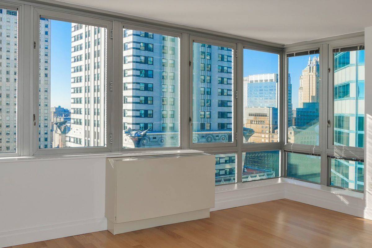 3 Months Free & No Fee! 2 Br / 2 Bath in Midtown Luxury Doorman Building