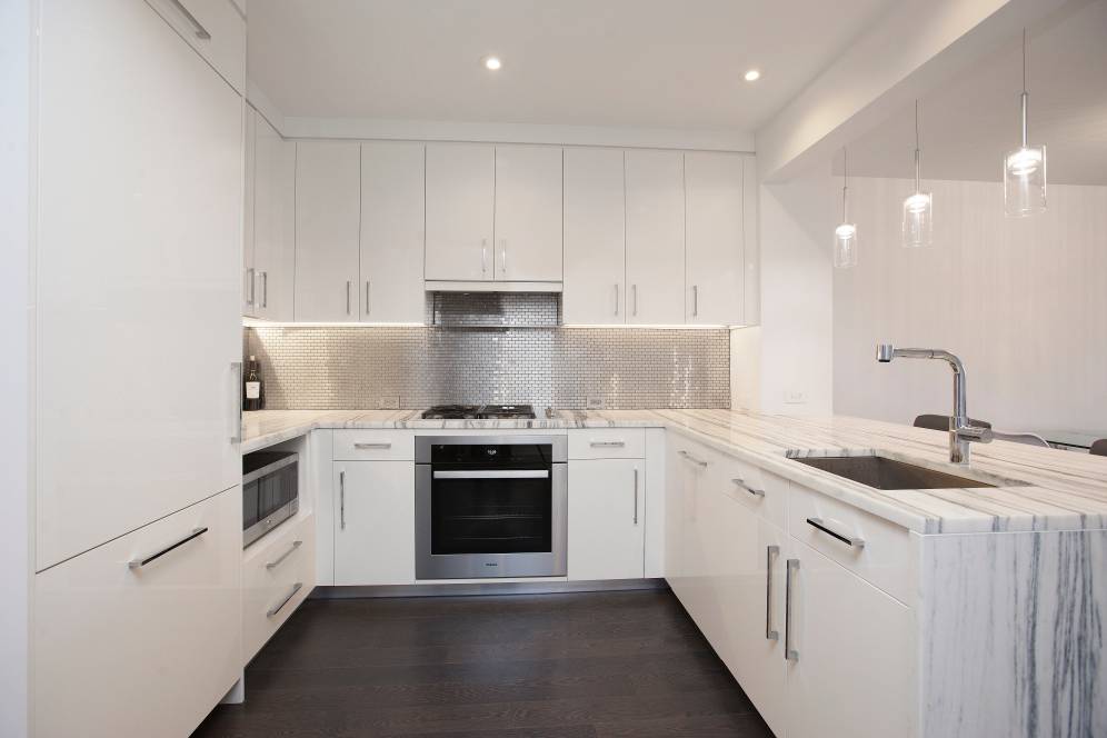South Facing 1 Bedroom 1.5 Bathrooms at the Luxurious One Riverside Park