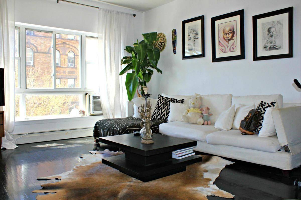 Two large Bedroom Apartment with romantic south Facing Balcony