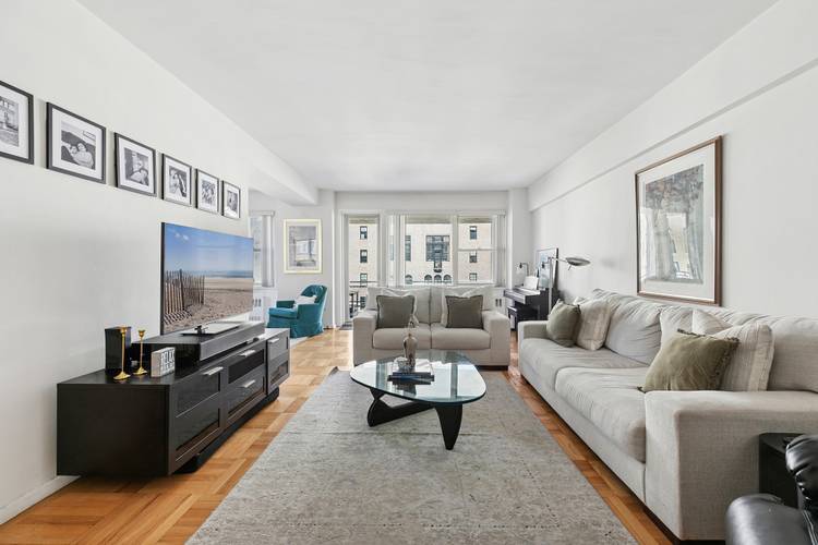 Corner 2BR/2Bath Located in Prime Greenwich Village