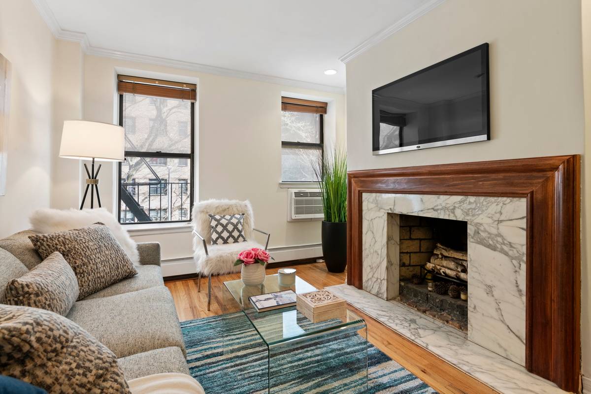 JUST LISTED $650,000 - LARGE  1 Bedroom Duplex - BEST VALUE IN Chelsea