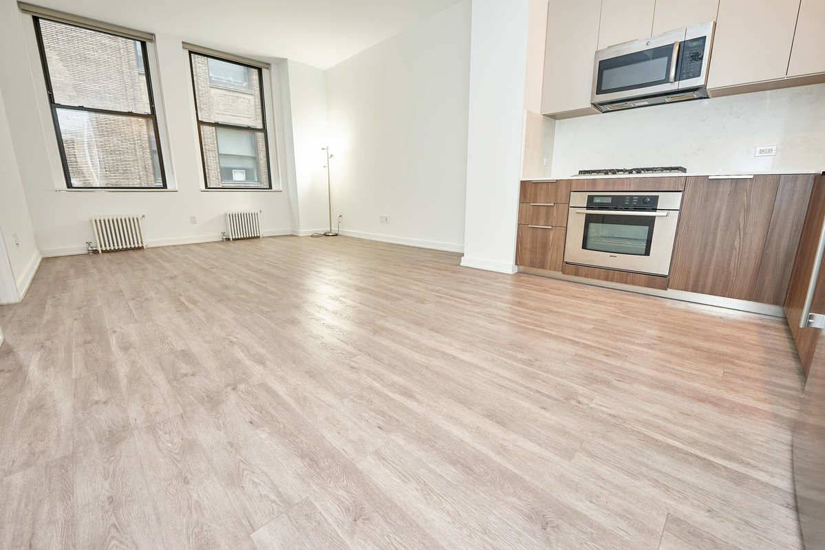 No Fee, 4 months Free, 6 room 2Bed/2Bath, Financial District