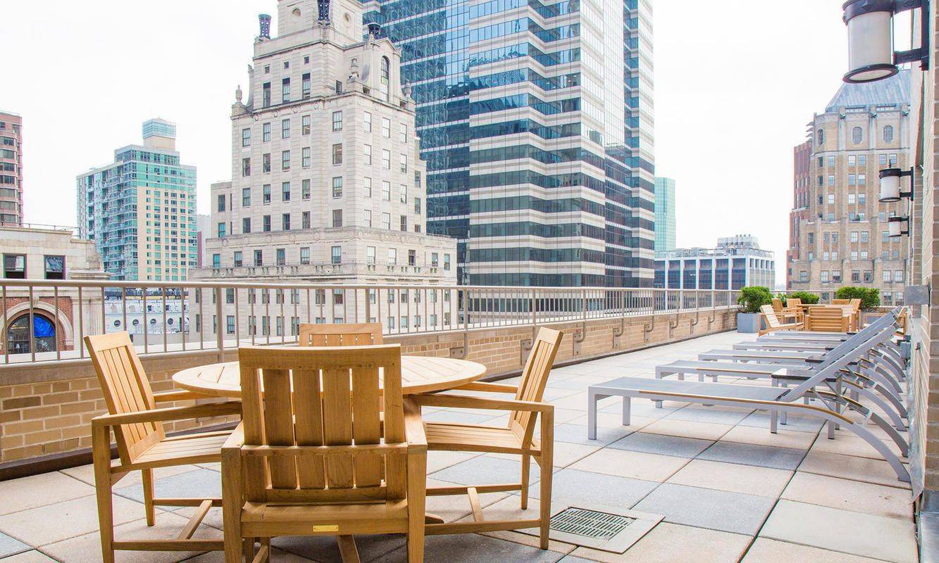No Fee, Financial District 1 bed/1 bath Apartment in Amenity Filled Luxury Building