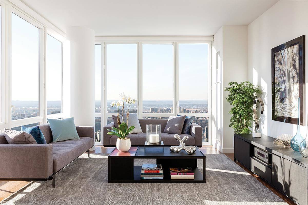 Luxury 2 Beds/2 Baths Apartment in Lincoln Square, W/D in Unit