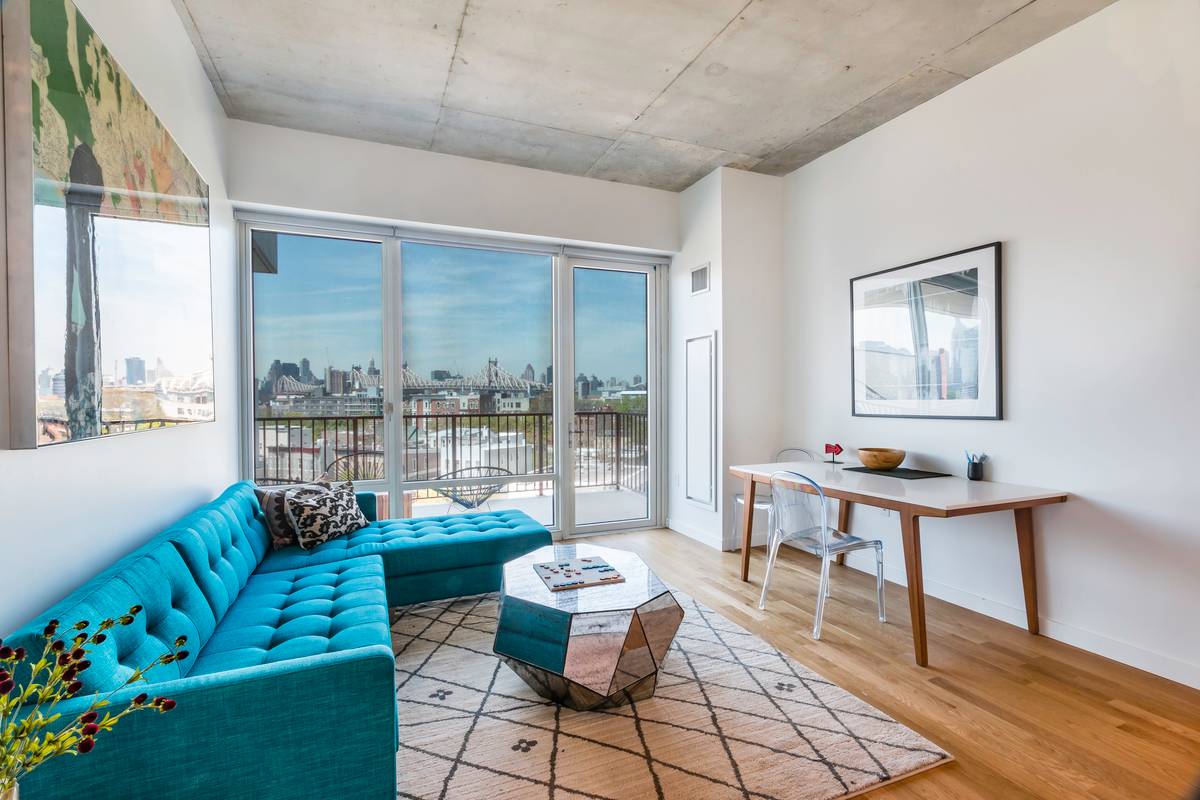 No Fee 3 Beds/2 Baths in Luxury Amenity Filled LIC Building/W/D in Unit/3 Months Free!