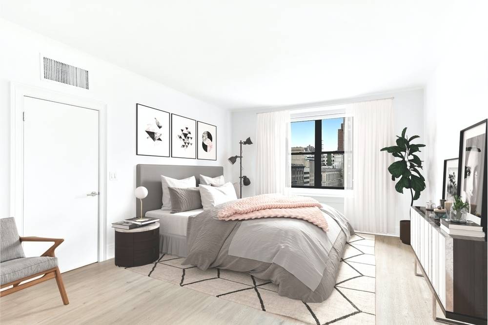 No Fee, Midtown 1 bed/1 bath Apartment in Amenity Filled Luxury Building