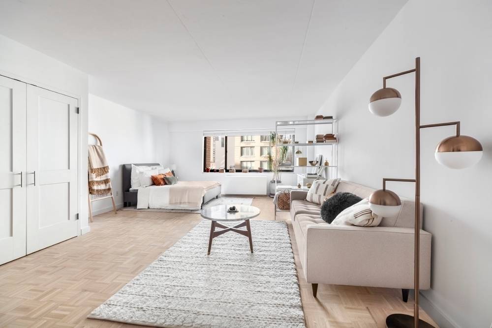 Pristine Studio inFull Service UES Building