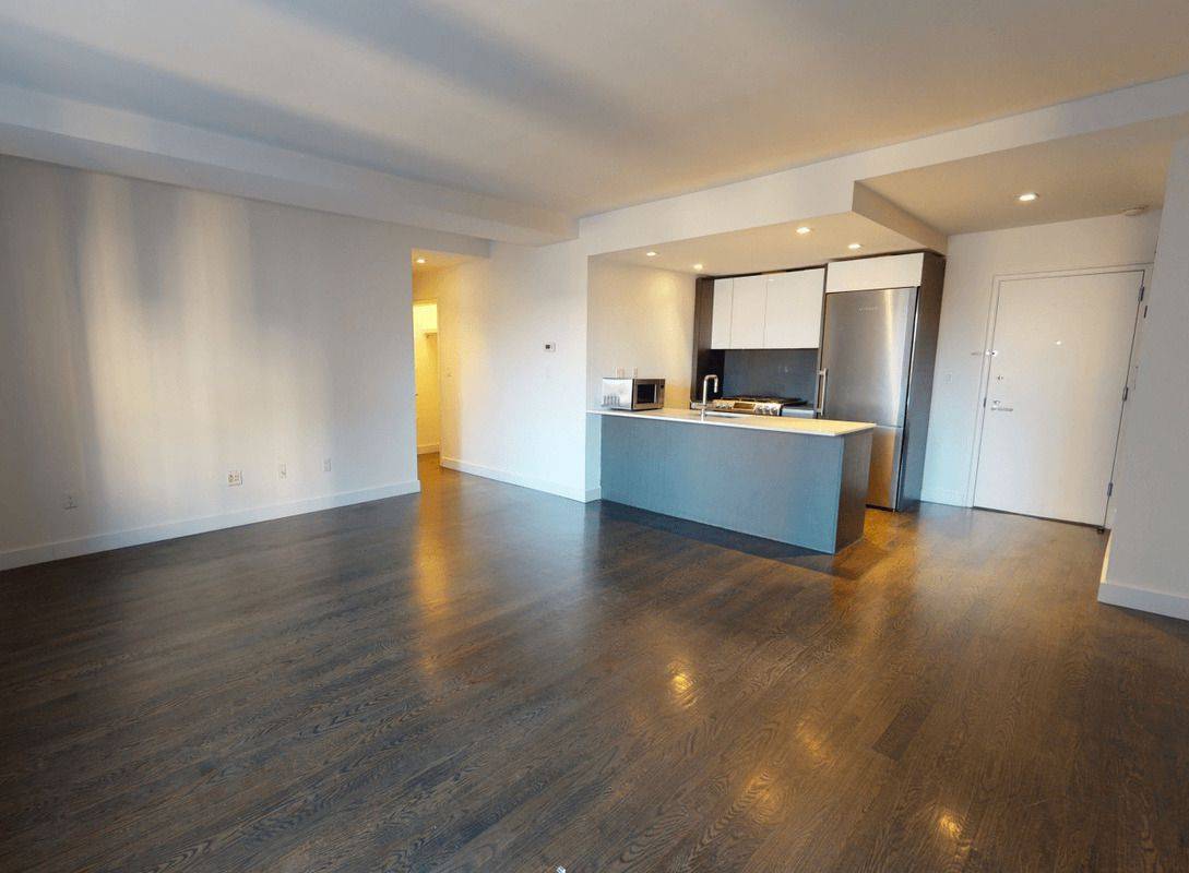 Spacious NO FEE 4 bedroom, 4 bathroom Apartment in Luxury Upper West Side Building