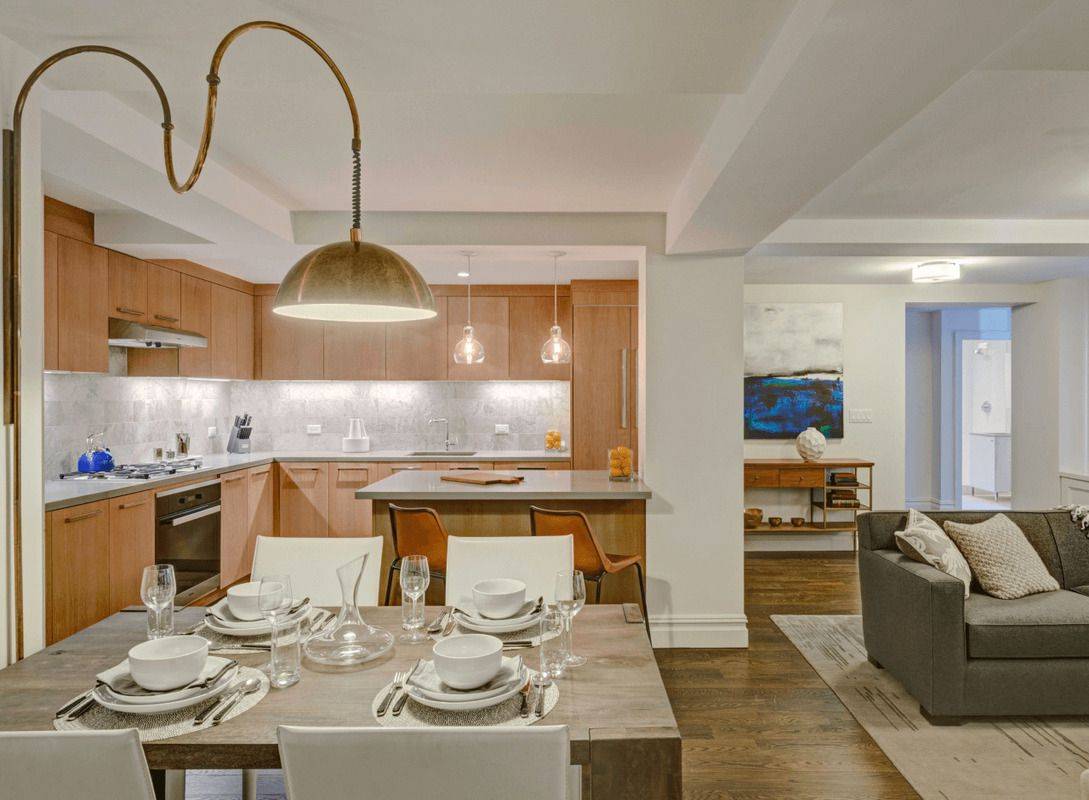 NO FEE, 2 BEDROOM/2.5 BATHROOM IN SPACIOUS LUXURY UPPER WEST SIDE BUILDING