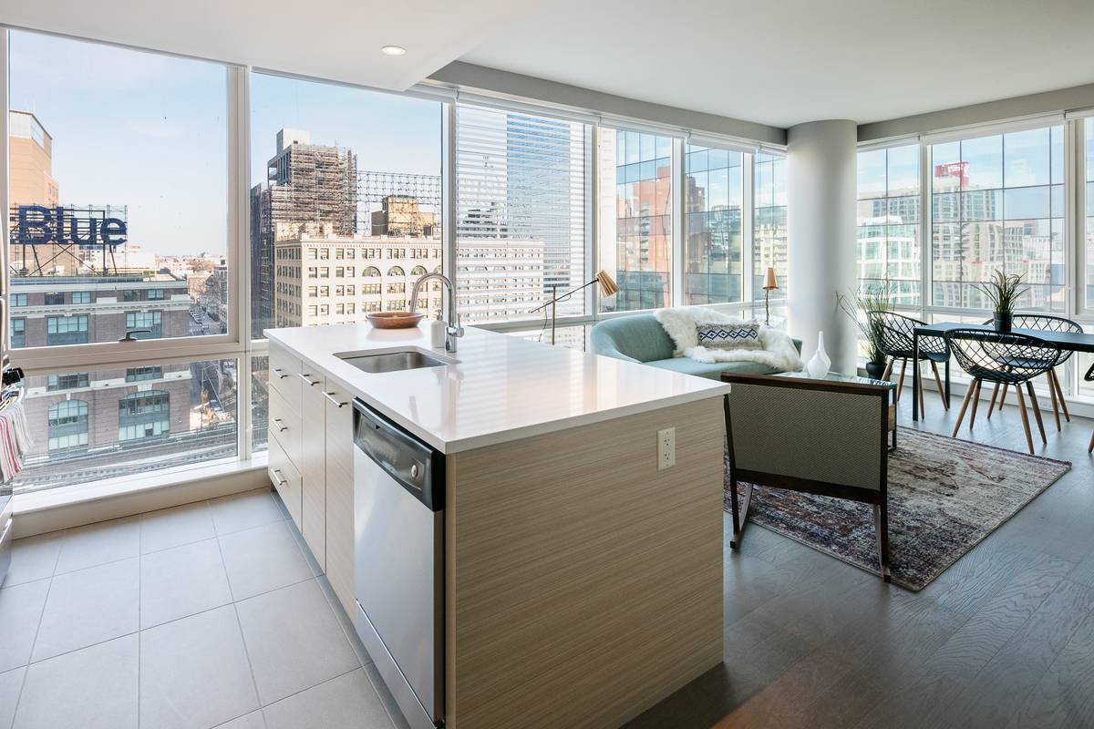 No Fee, 2BR/2BA in Luxury LIC High-Rise, W/D in Unit