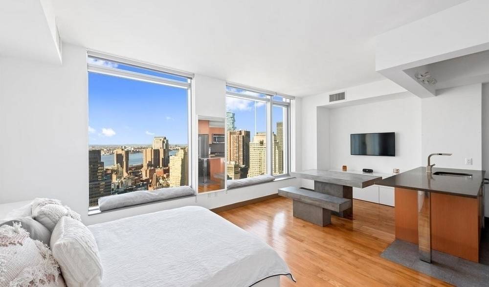 No Fee Financial District Studio Apartment in  an Amenity Filled Luxury Building